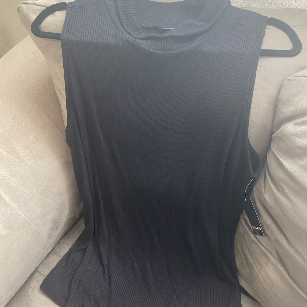 Sleeveless Black Turtle Neck Top
